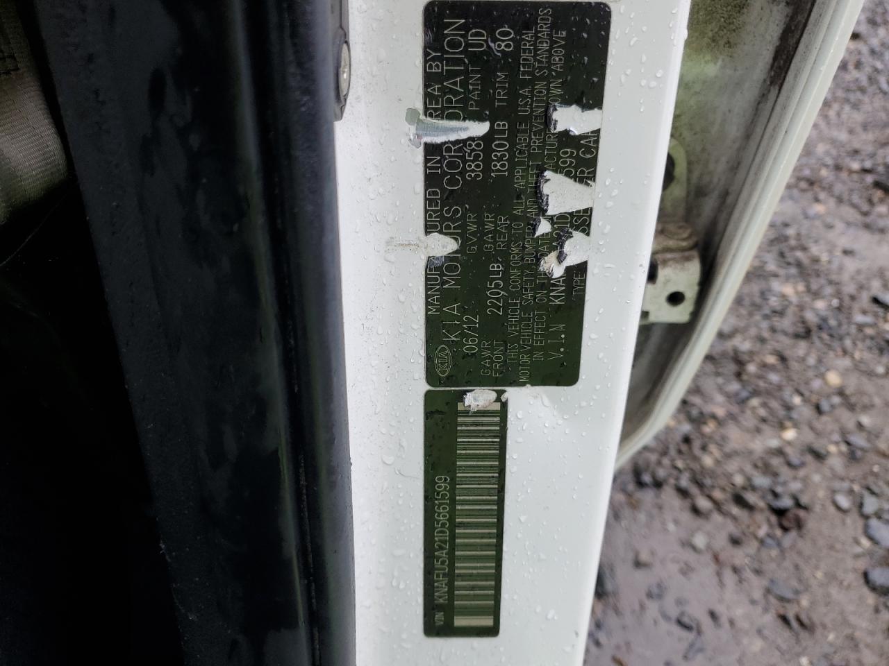 2013 Kia Forte - Image 13