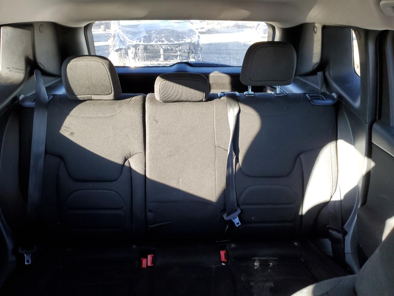 2018 Jeep Renegade - Image 10