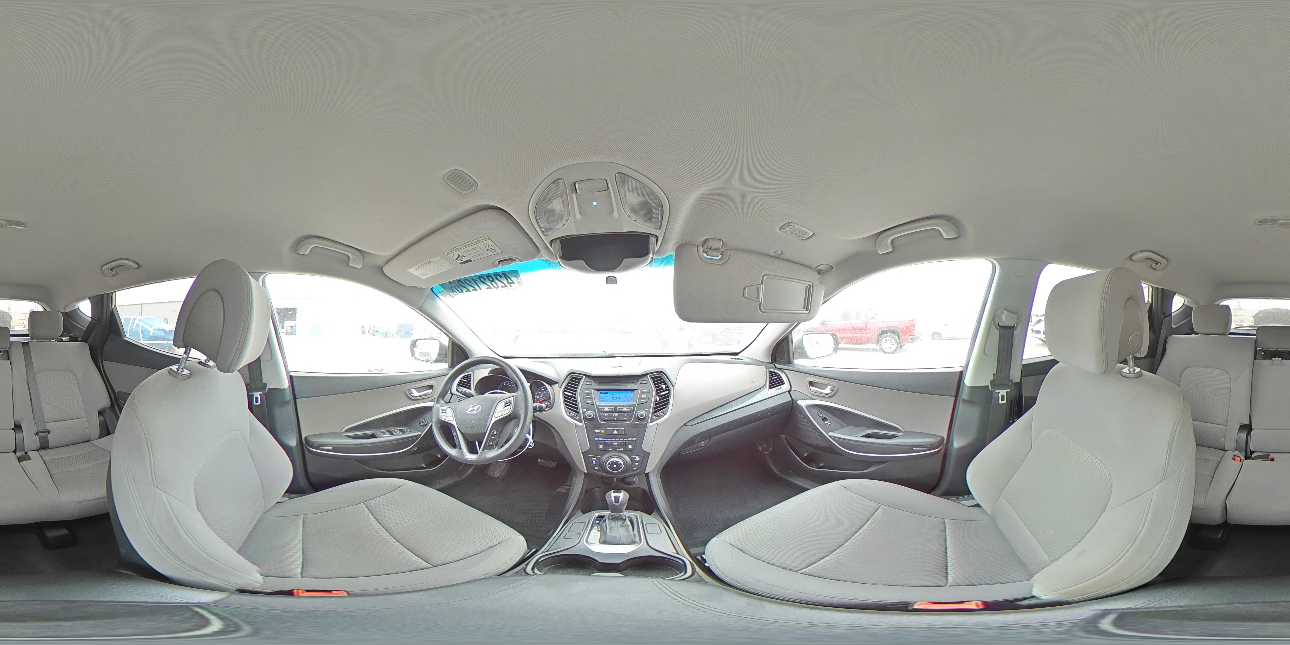 2016 Hyundai Santa Fe - Image 14