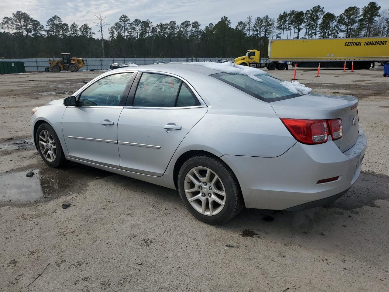 2014 Chevrolet Malibu - Image 2