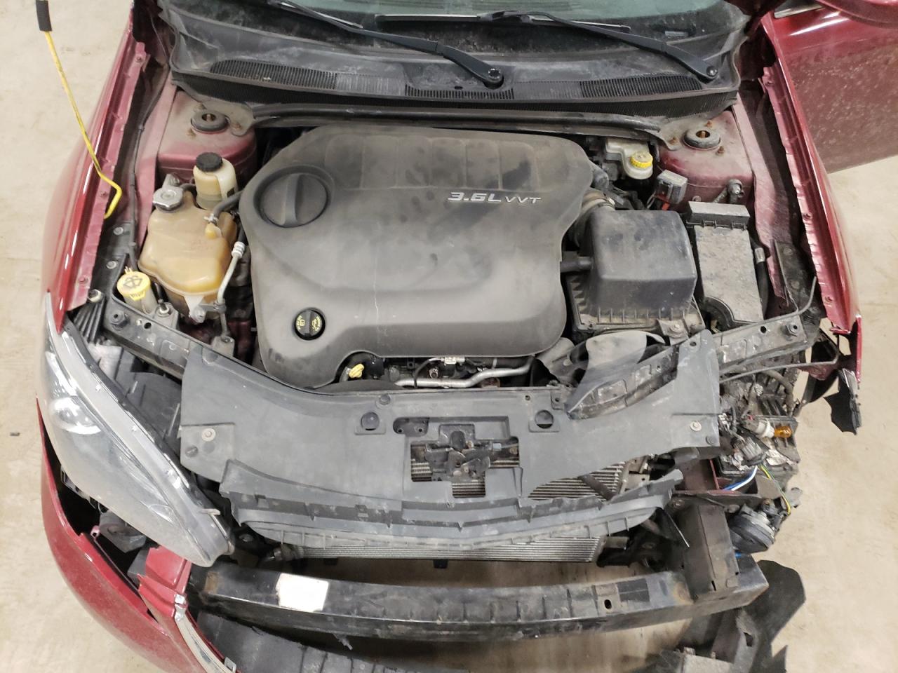 2013 Chrysler 200 - Image 11