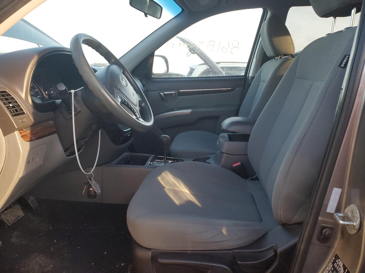 2012 Hyundai Santa Fe - Image 7
