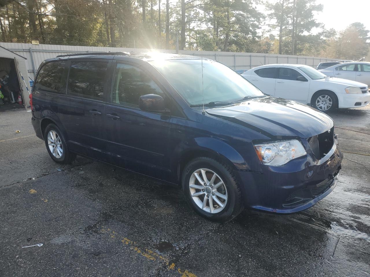 2016 Dodge Caravan - Image 4