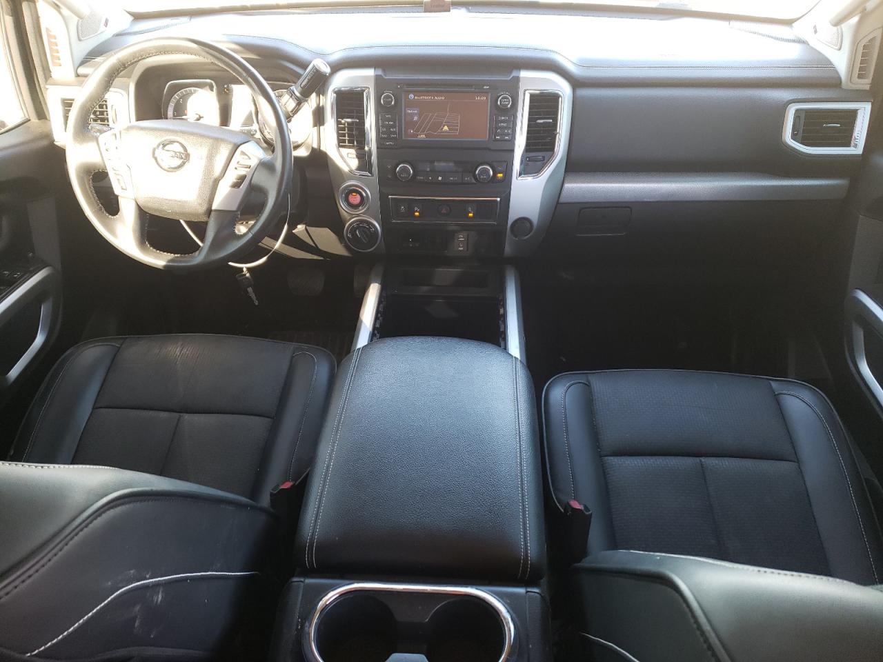 2016 Nissan Titan - Image 8