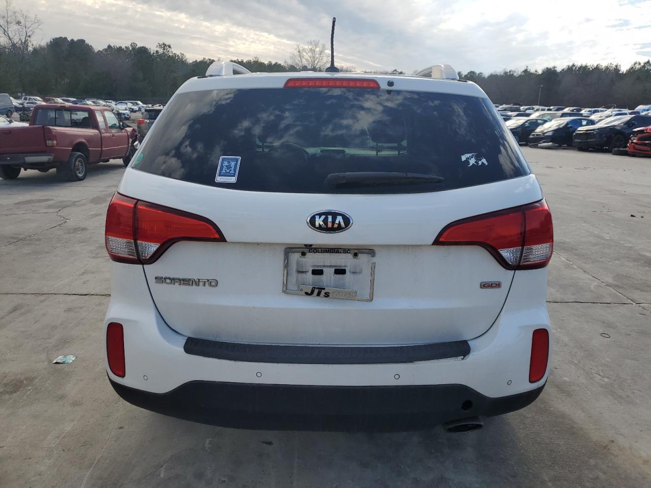 2015 Kia Sorento - Image 6