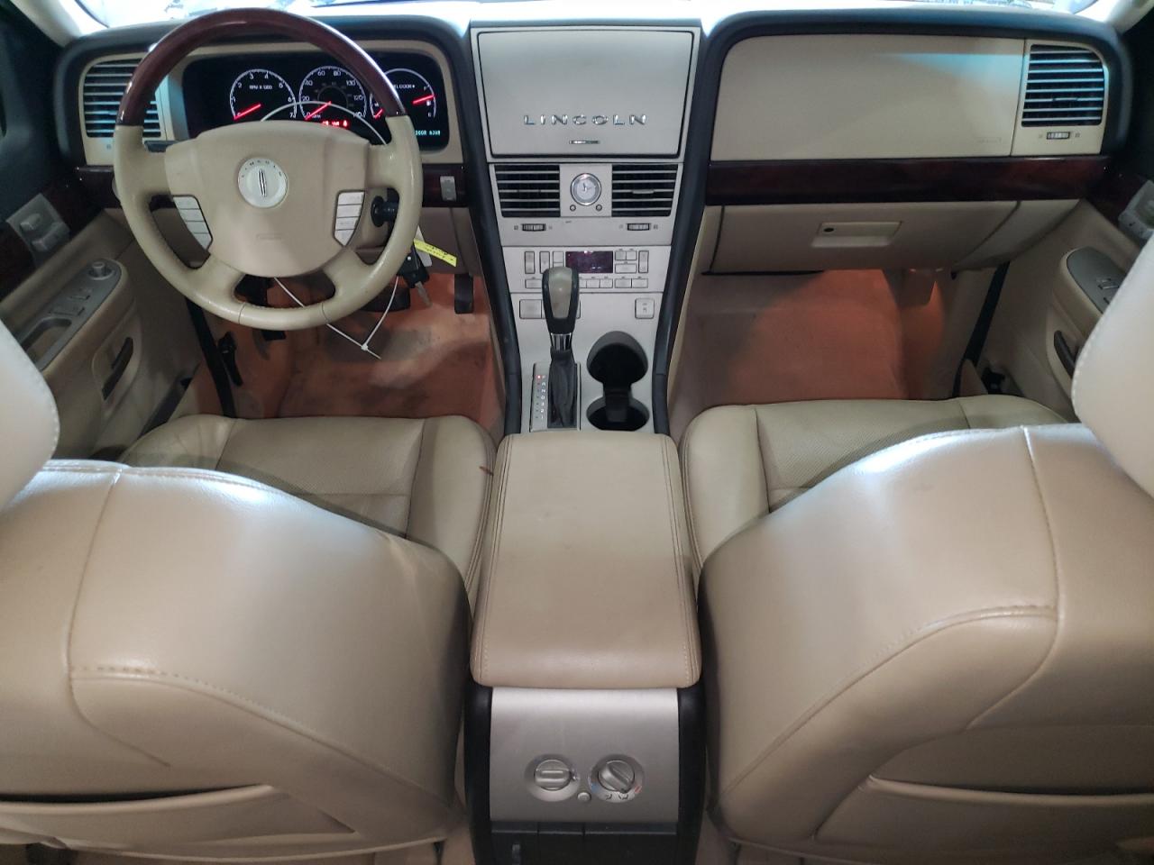 2005 Lincoln Aviator - Image 8