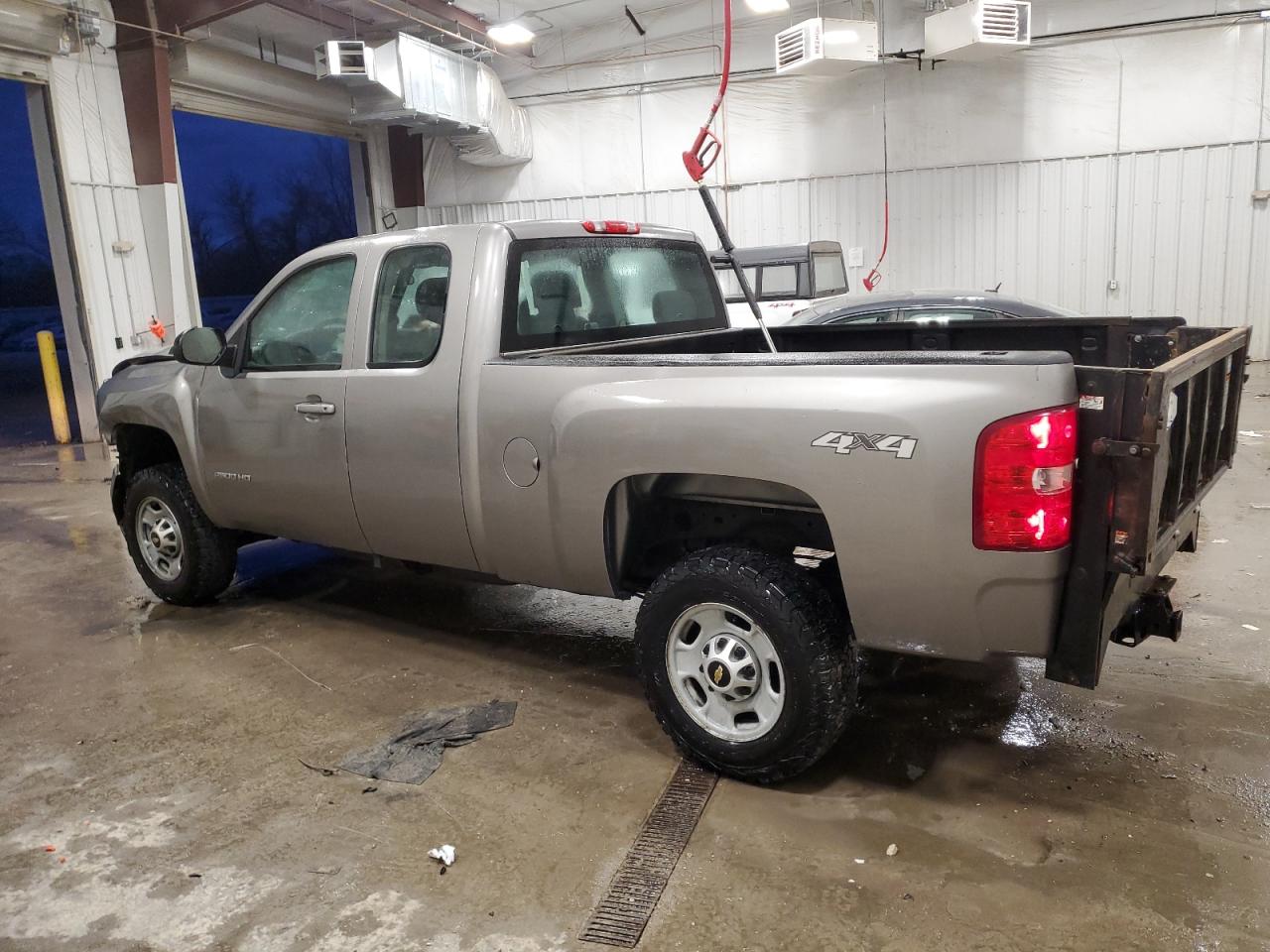 2013 Chevrolet Silverado - Image 2