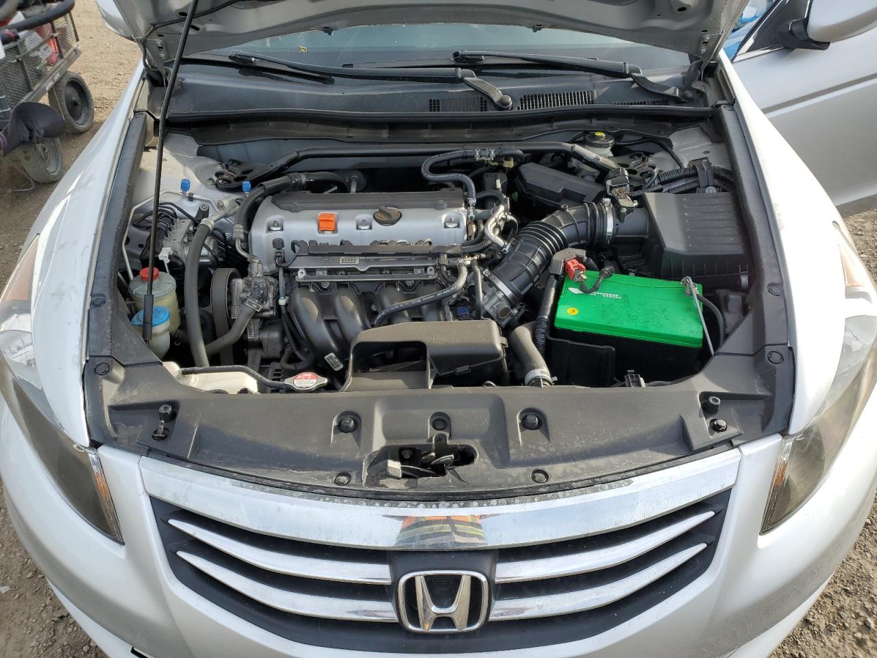 2011 Honda Accord - Image 12