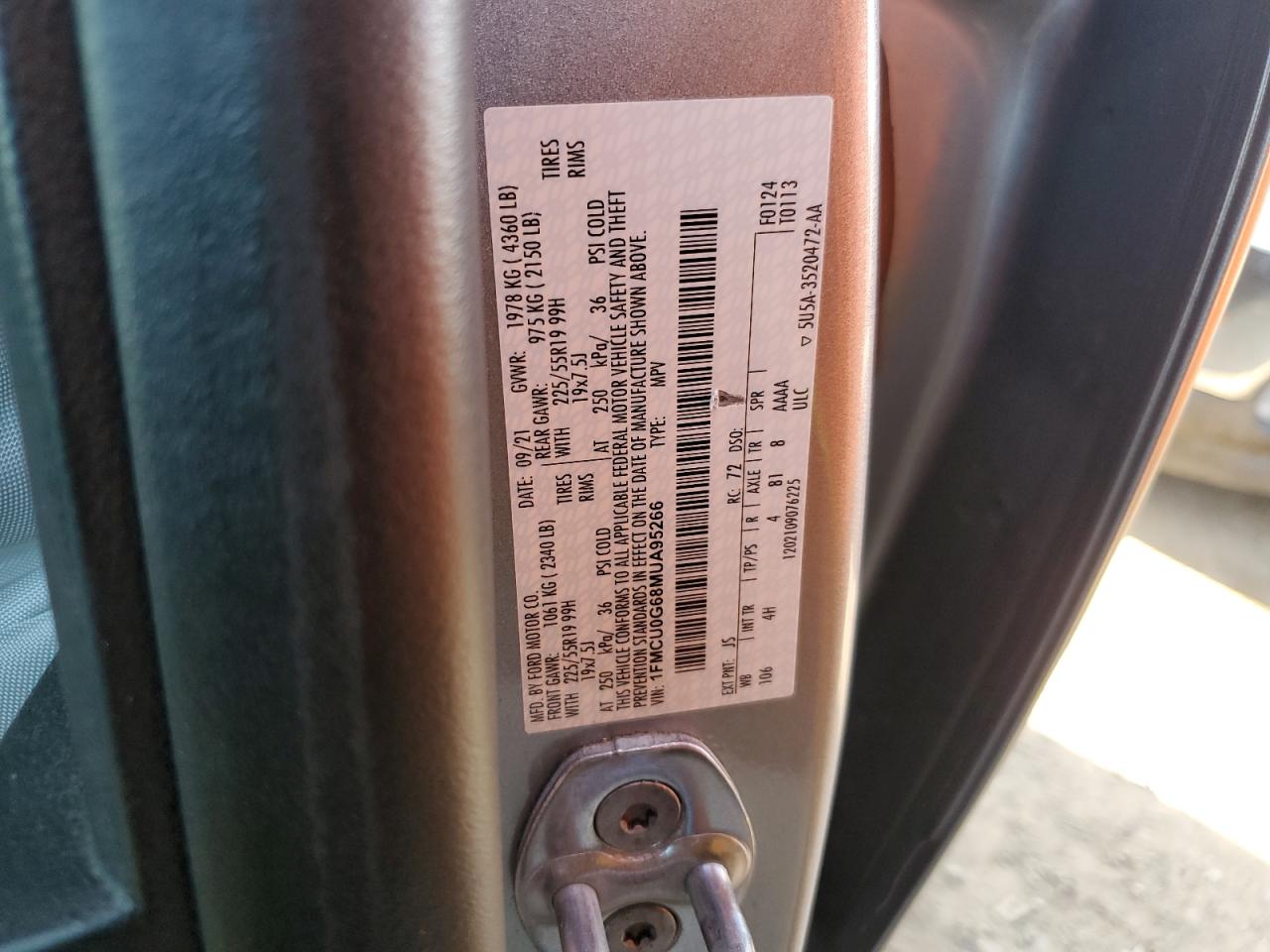 2021 Ford Escape - Image 13