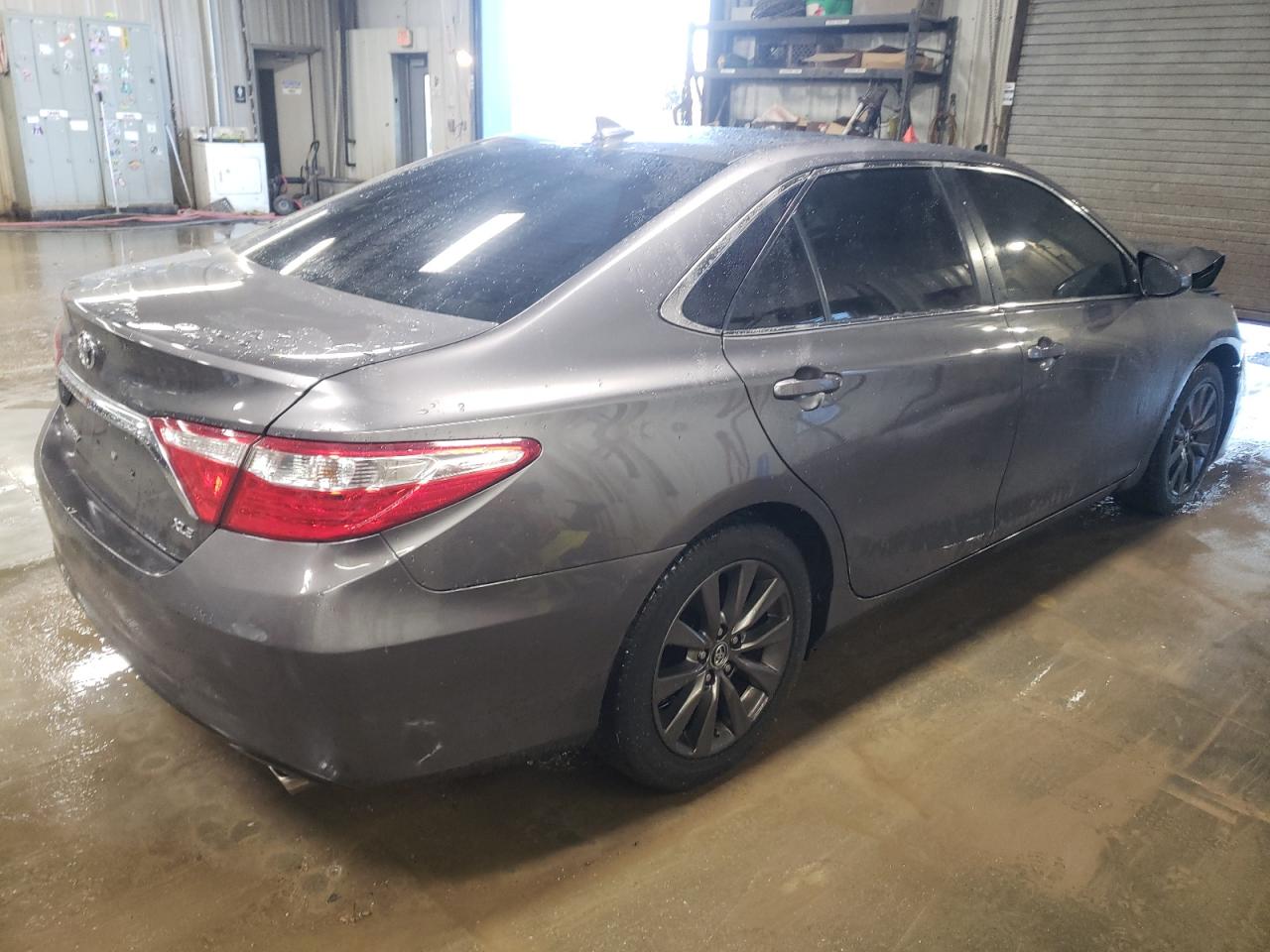 2016 Toyota Camry - Image 3
