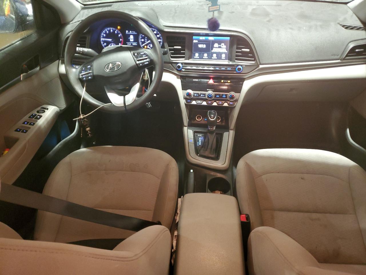 2020 Hyundai Elantra - Image 8