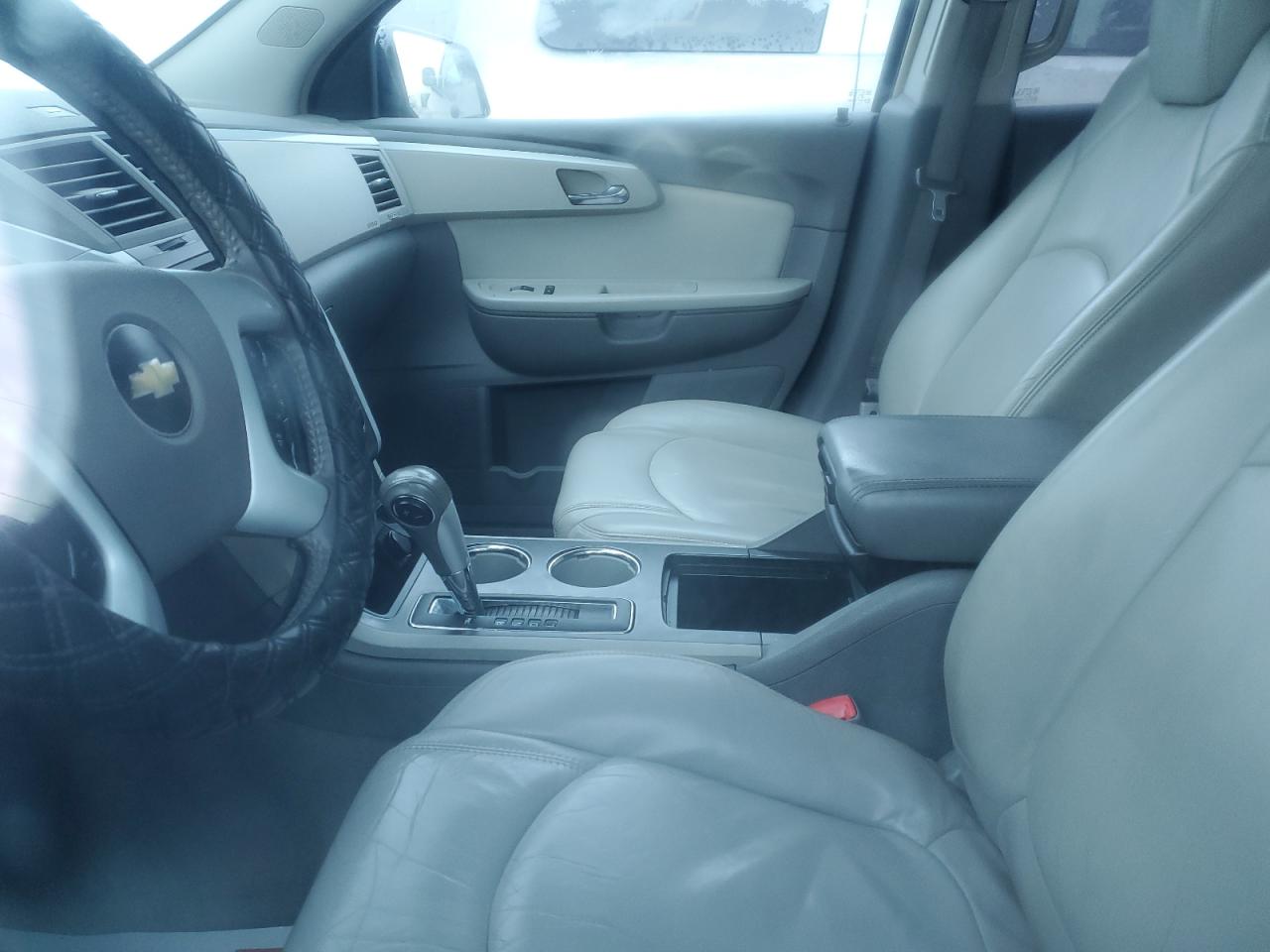 2009 Chevrolet Traverse - Image 9
