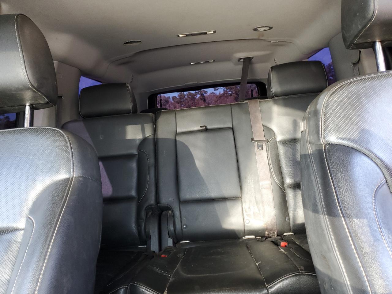 2015 GMC Yukon - Image 10