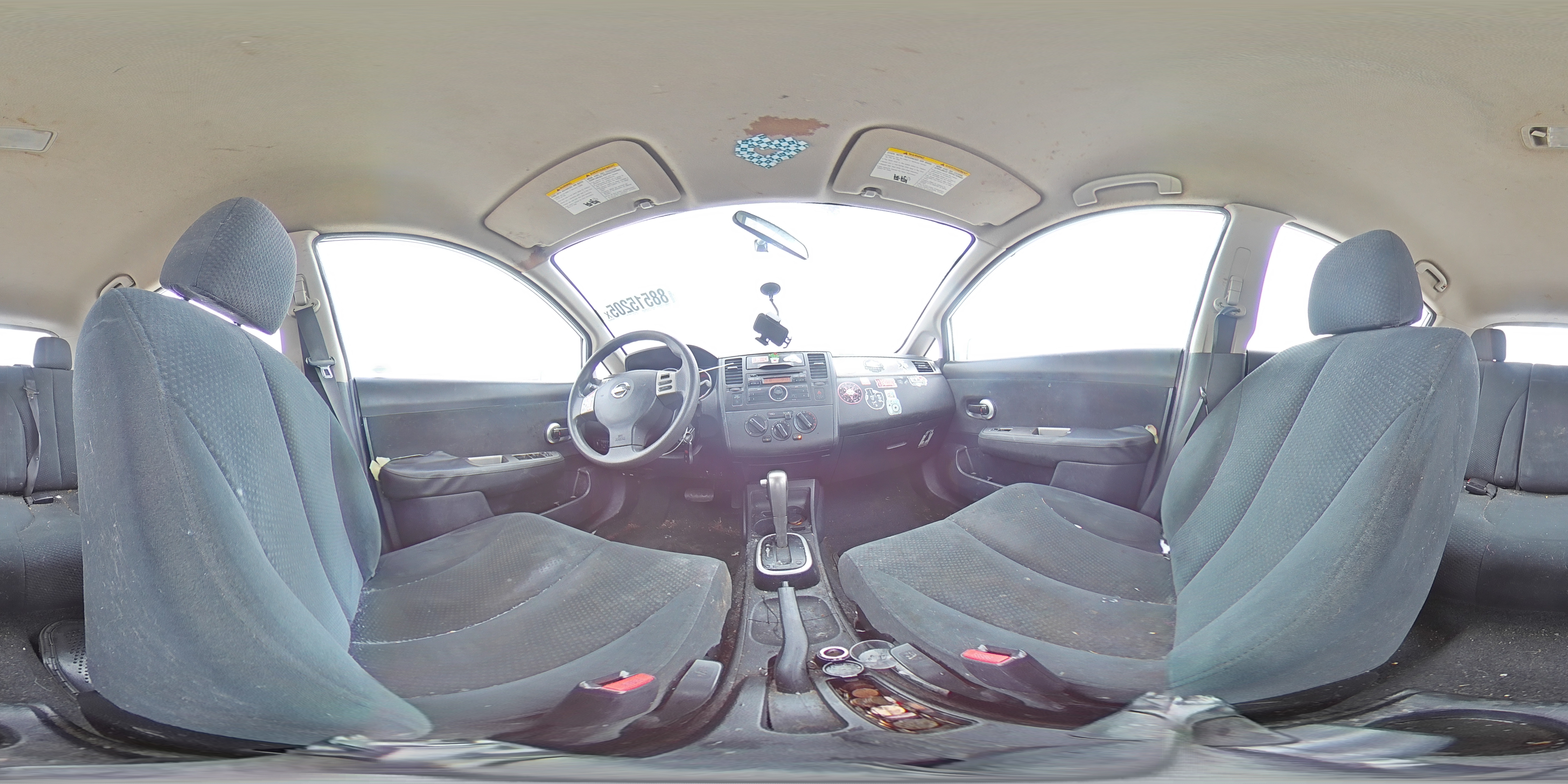 2011 Nissan Versa - Image 12