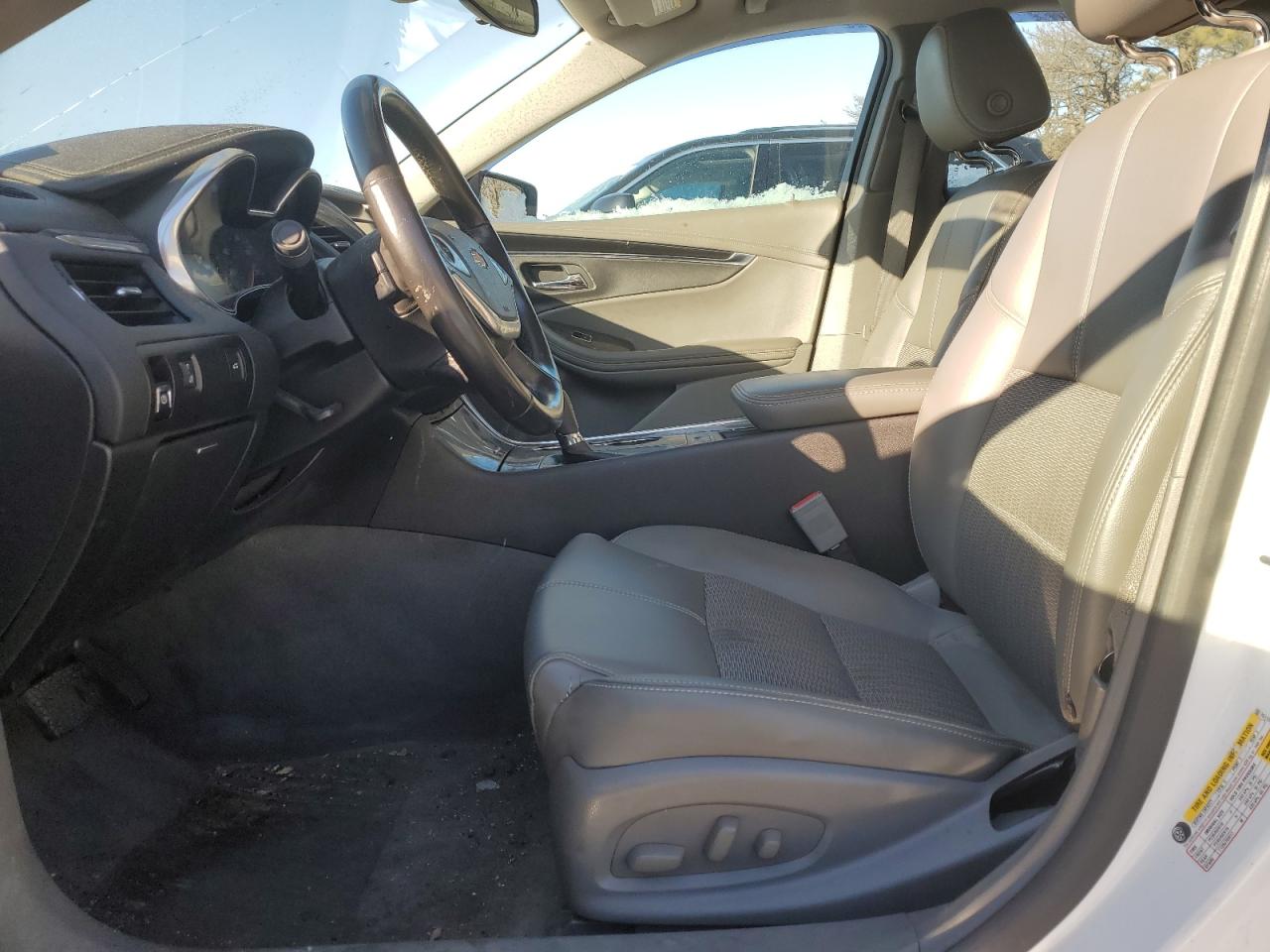 2015 Chevrolet Impala - Image 7