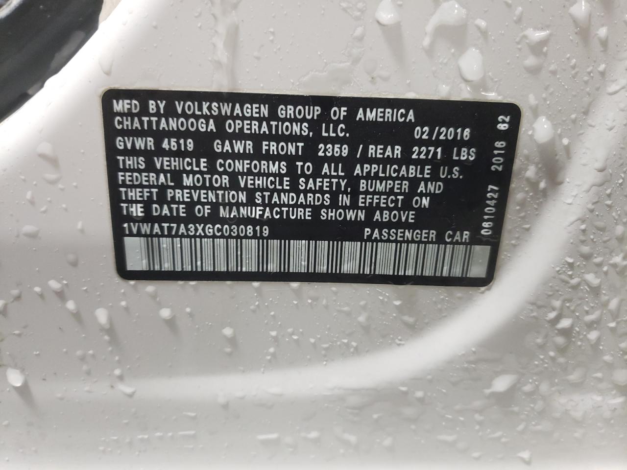 2016 Volkswagen Passat - Image 12
