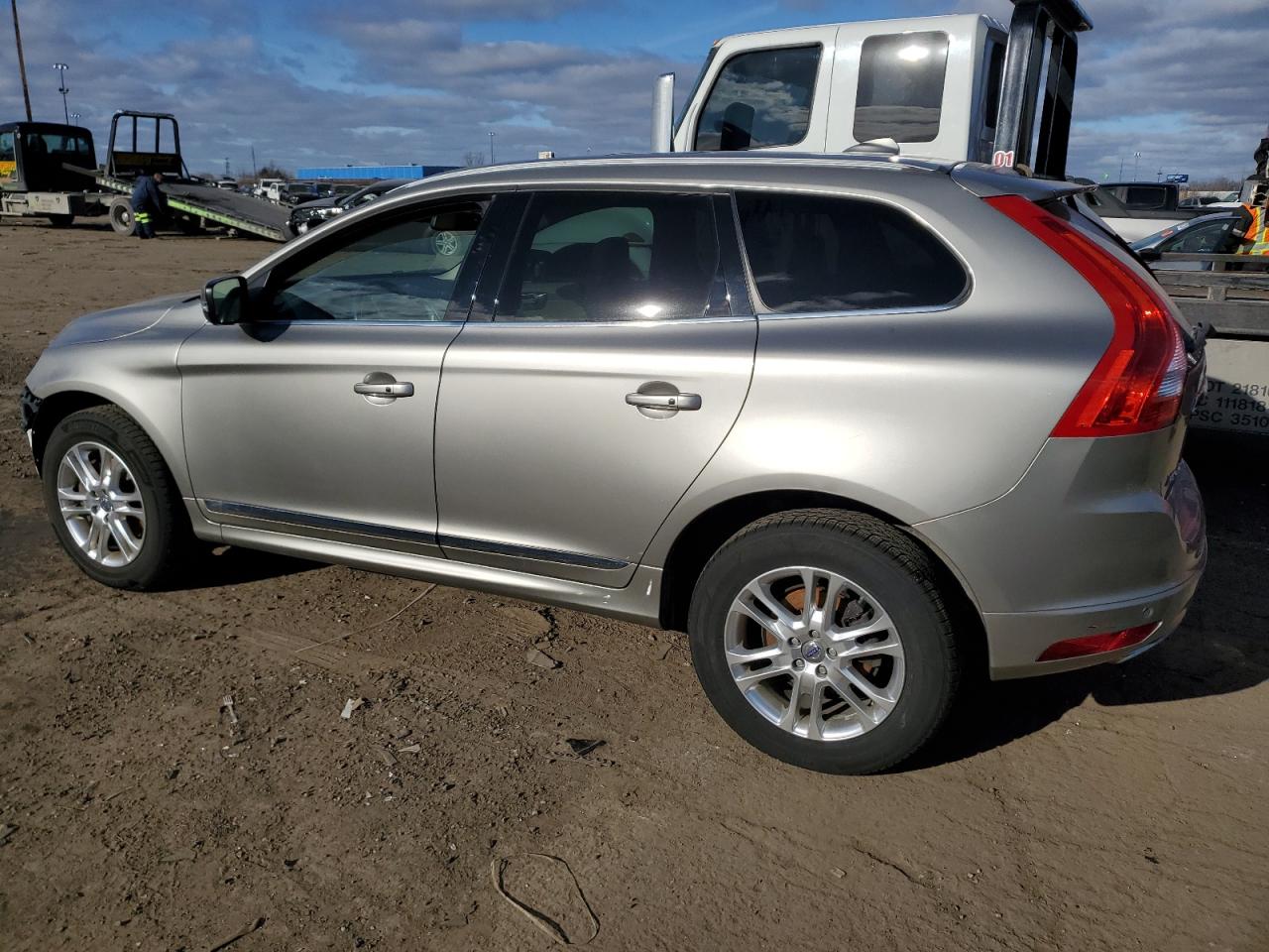 VIN YV4952DL9E2524068 2014 VOLVO XC60 no.2