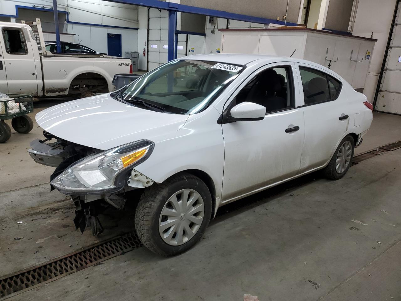 VIN 3N1CN7AP3JL802911 2018 NISSAN VERSA no.1