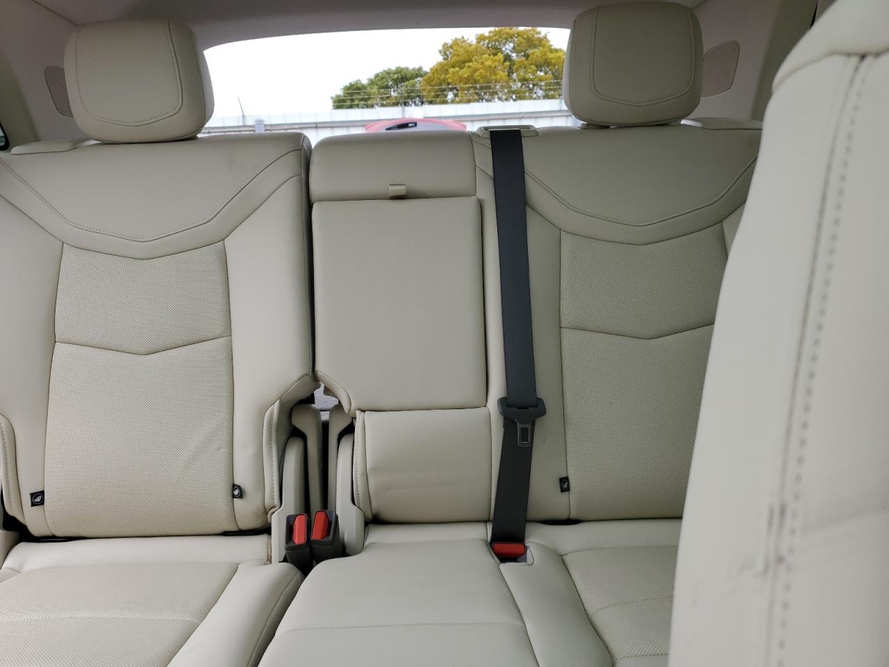 2021 Cadillac XT5 - Image 10