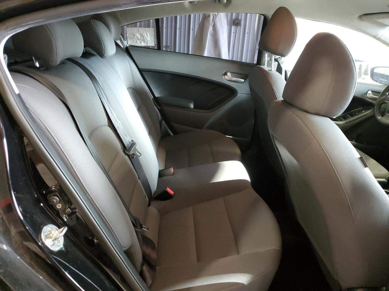 2018 Kia Forte - Image 10