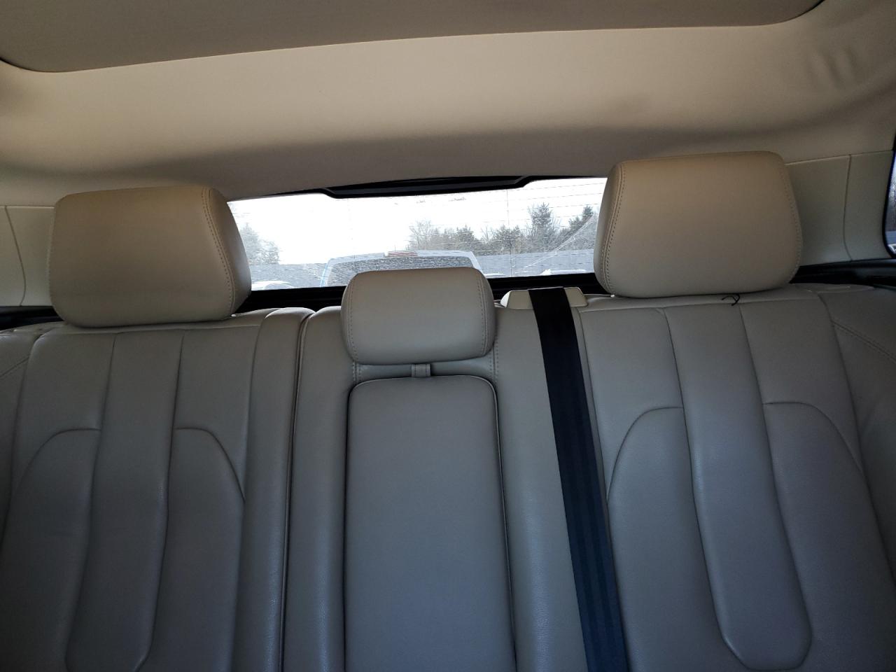 2015 Land Rover Range Rover - Image 10