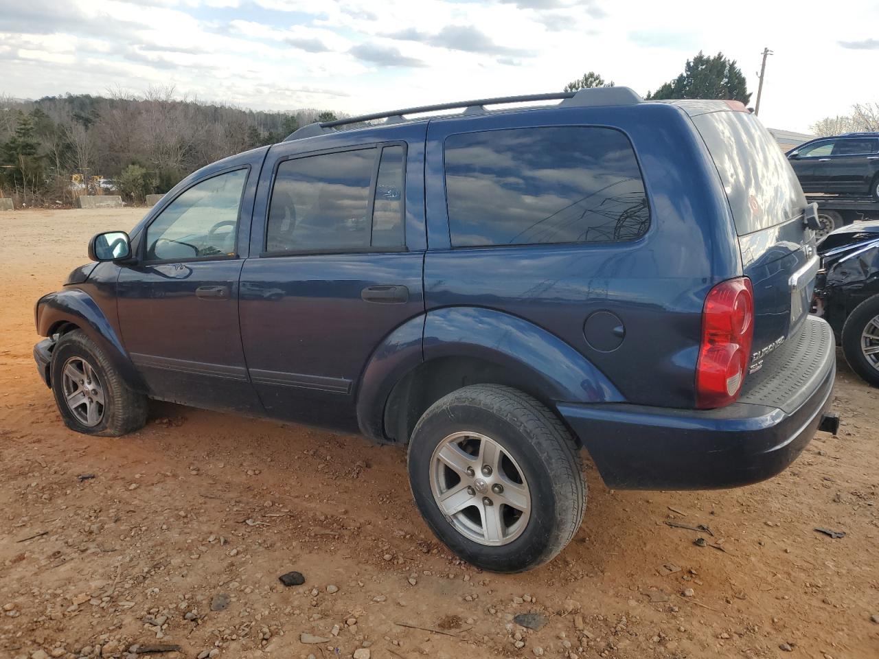 2005 Dodge Durango - Image 2