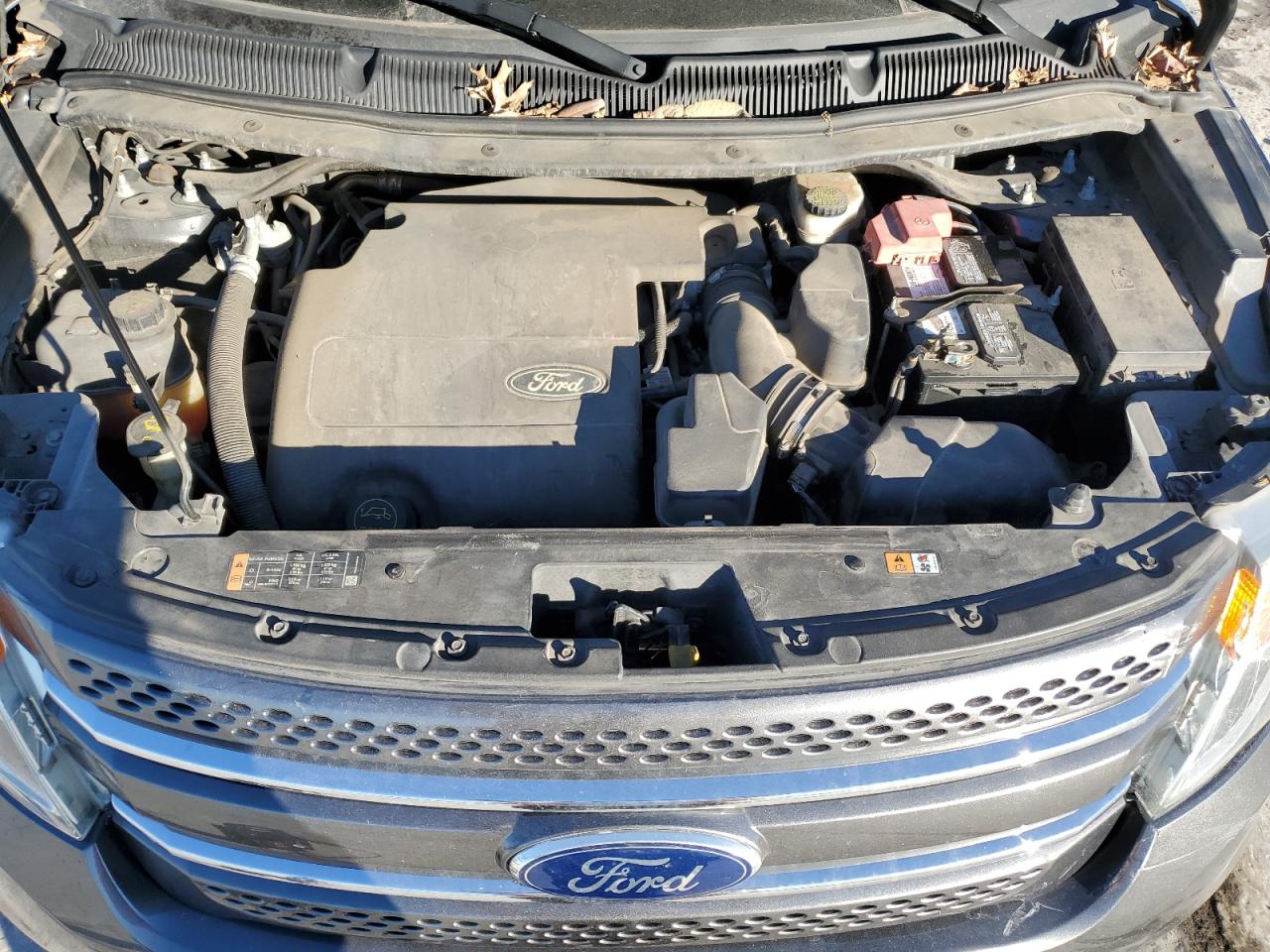 2015 Ford Explorer - Image 13
