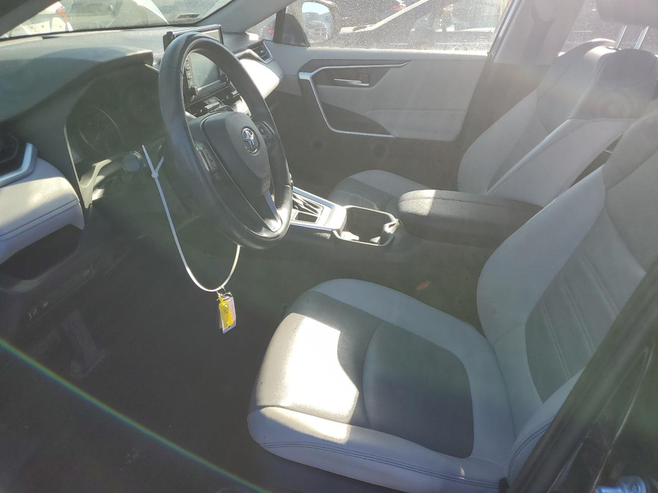 2019 Toyota RAV 4 - Image 7