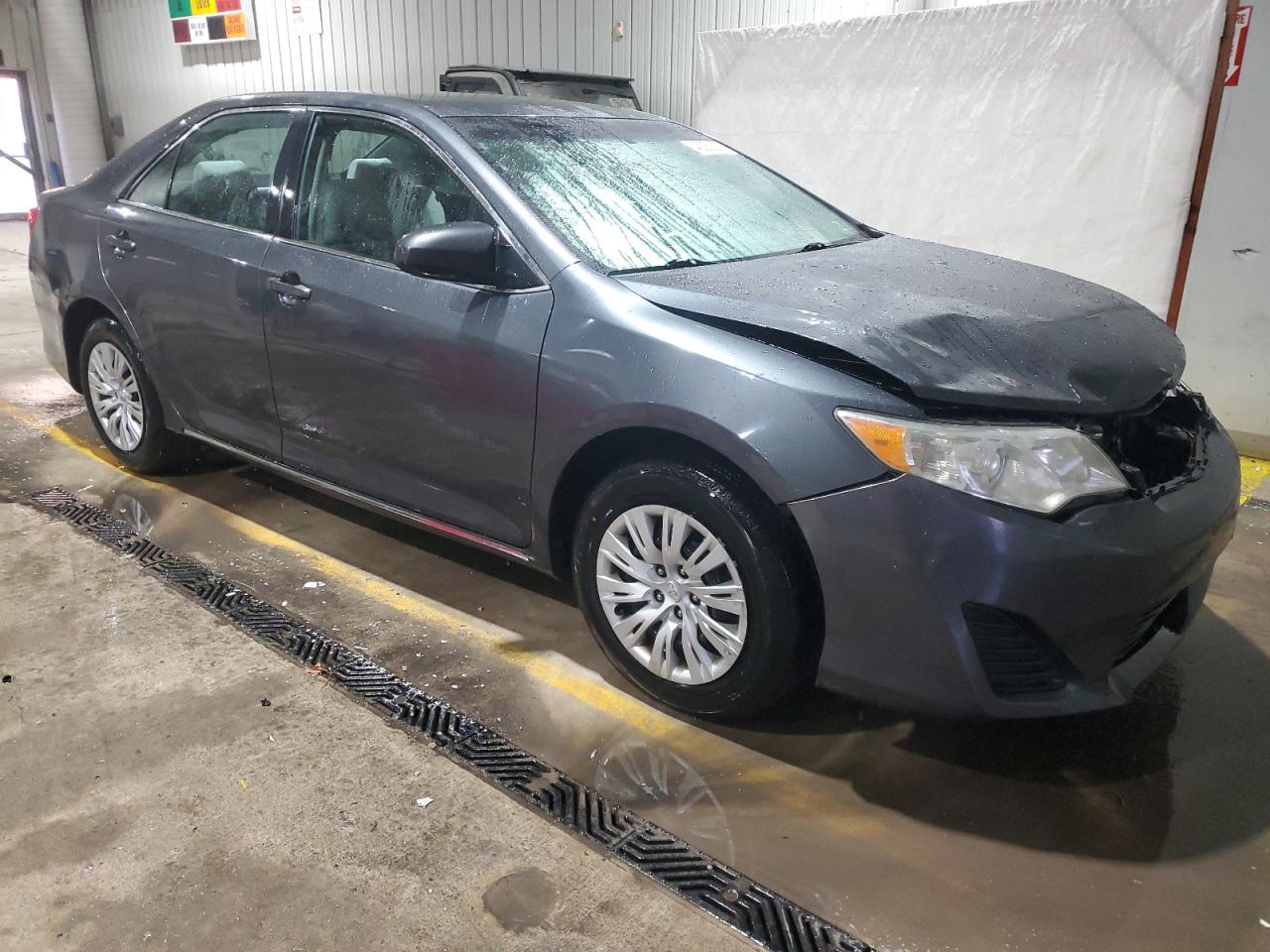 2012 Toyota Camry - Image 4