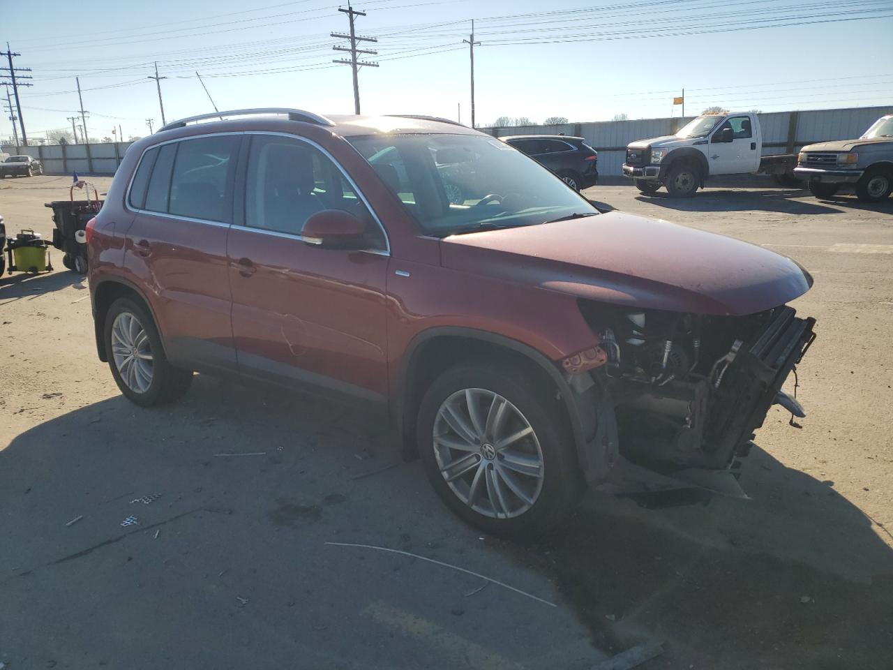 2010 Volkswagen Tiguan - Image 4