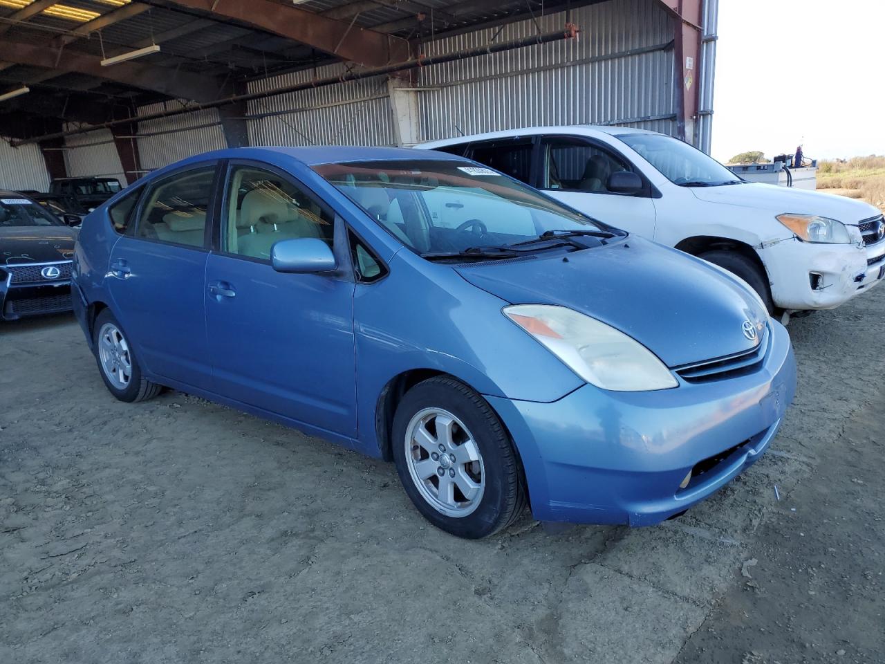 2004 Toyota Prius - Image 4
