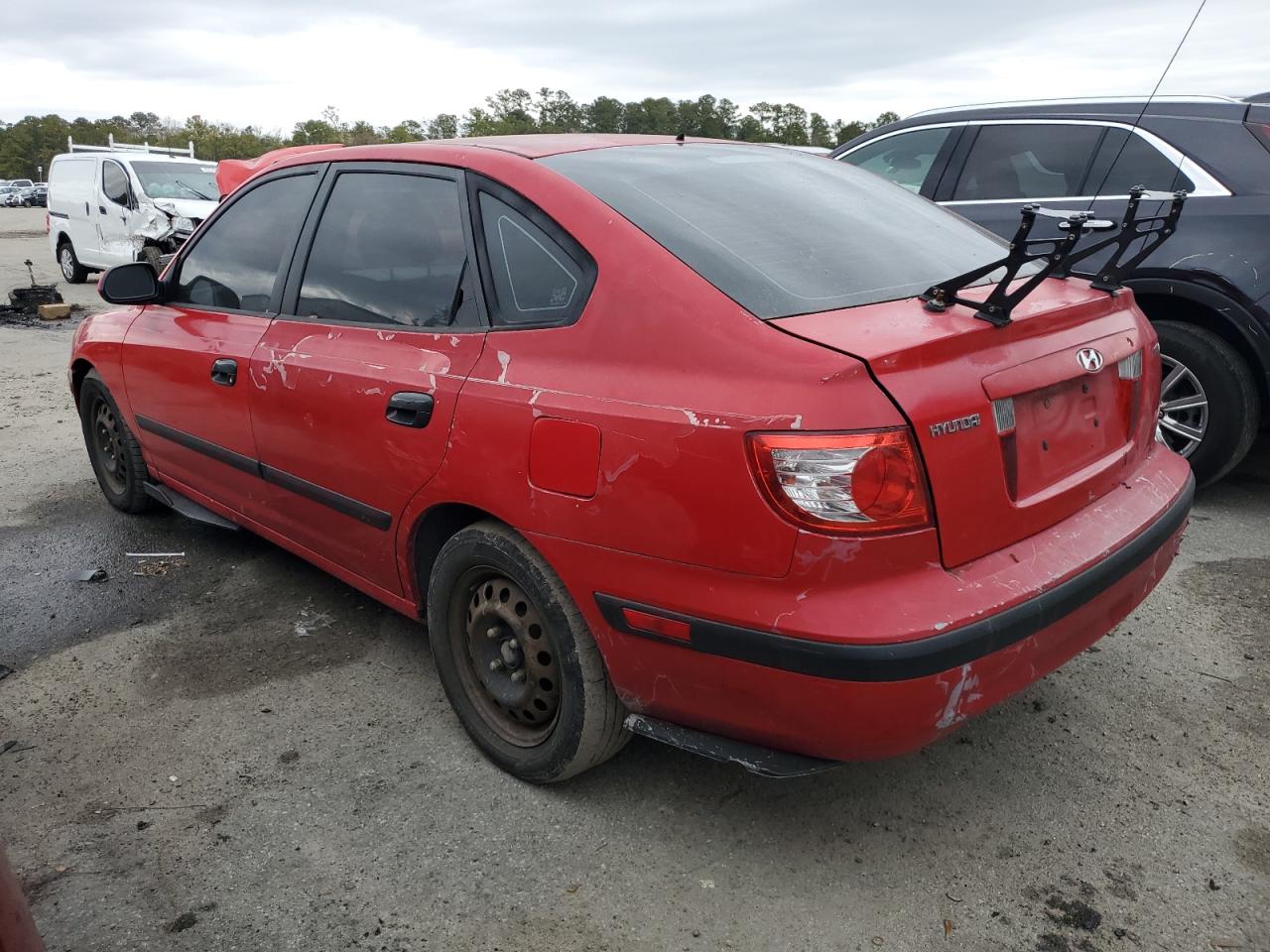 2005 Hyundai Elantra - Image 2