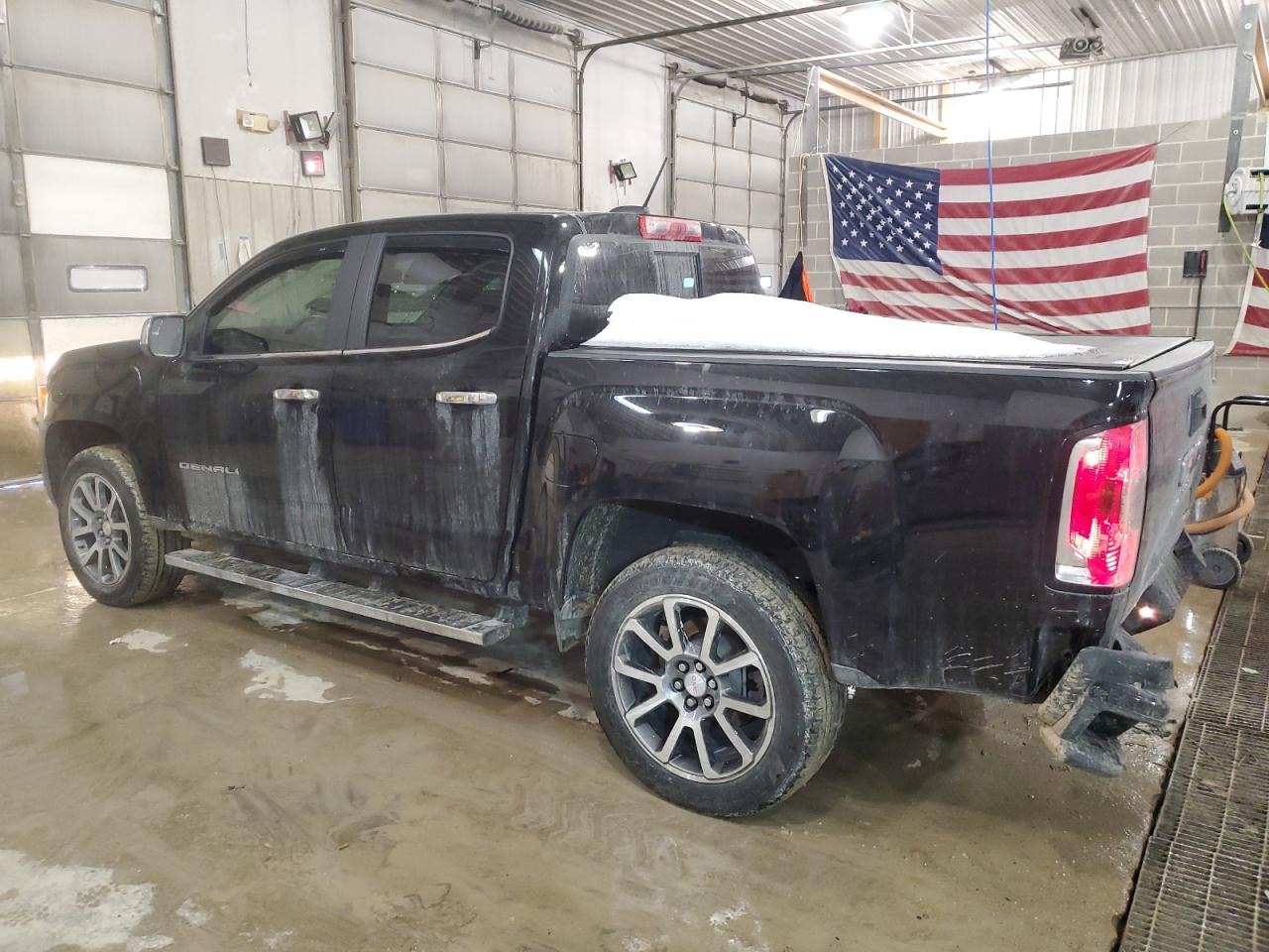 2022 GMC Canyon - Image 2