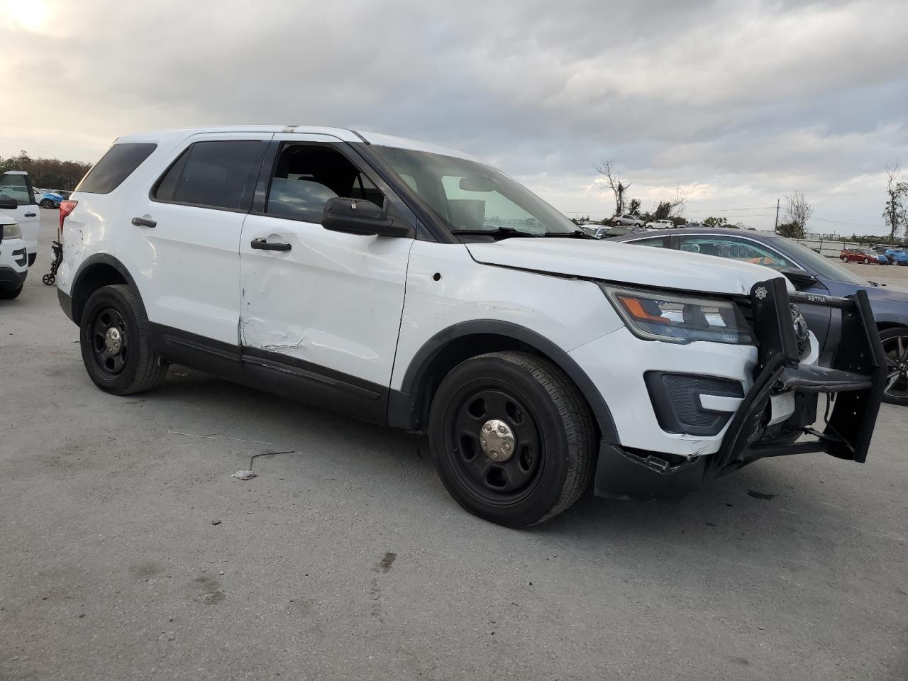 VIN 1FM5K8AR5GGD30631 2016 FORD EXPLORER no.4