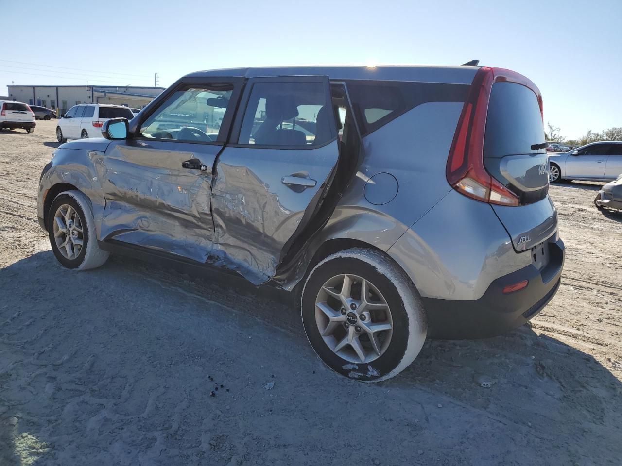 2022 Kia Soul - Image 2