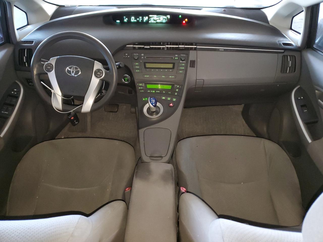 2011 Toyota Prius - Image 8