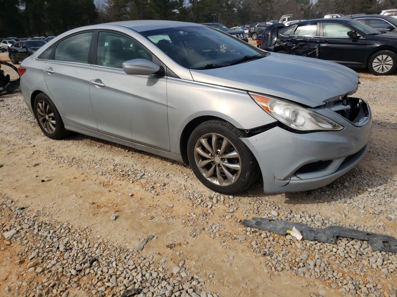 2011 Hyundai Sonata - Image 4