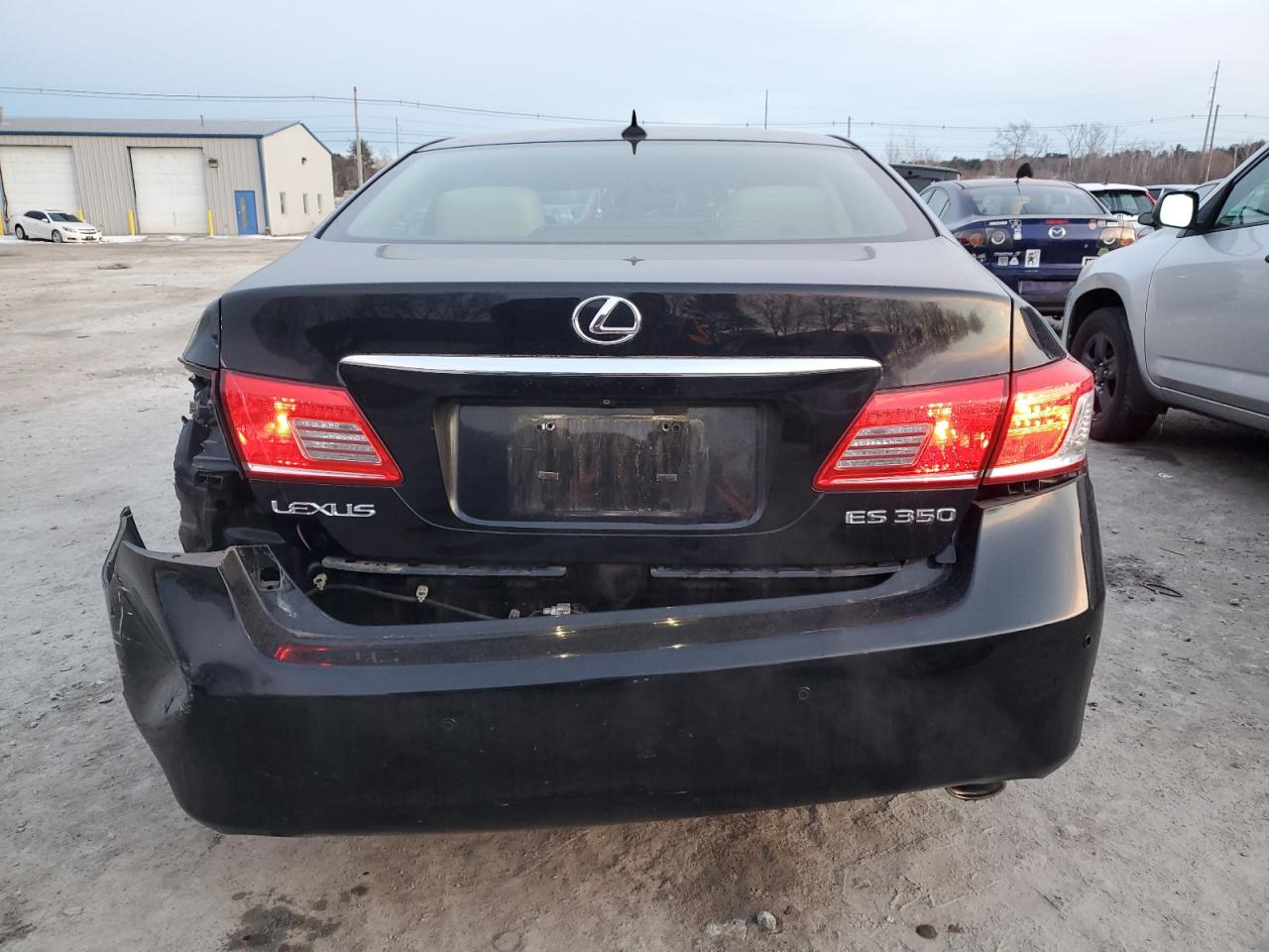 2010 Lexus ES - Image 6