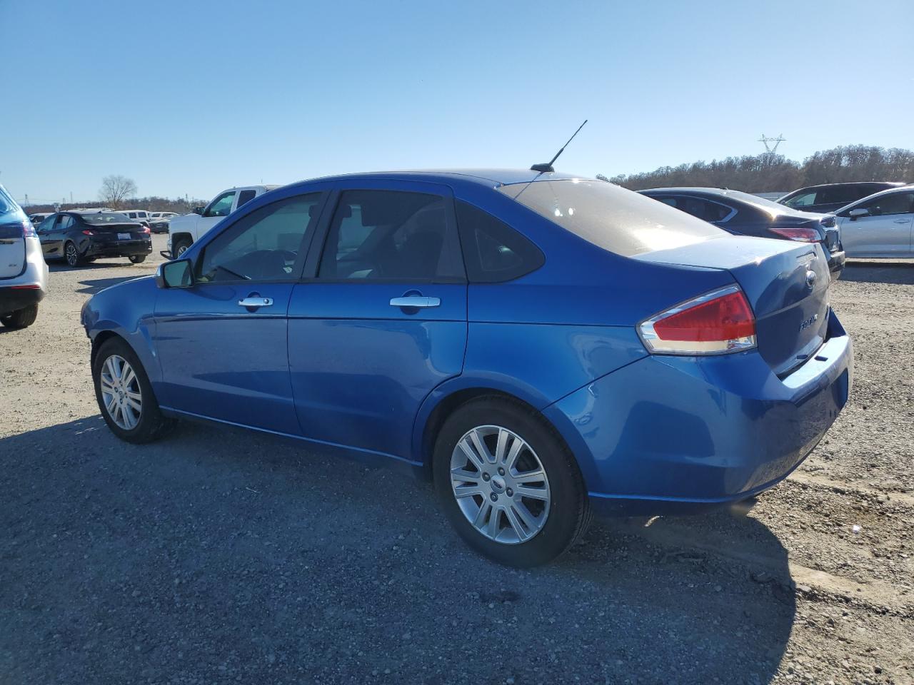2010 Ford Focus - Image 2