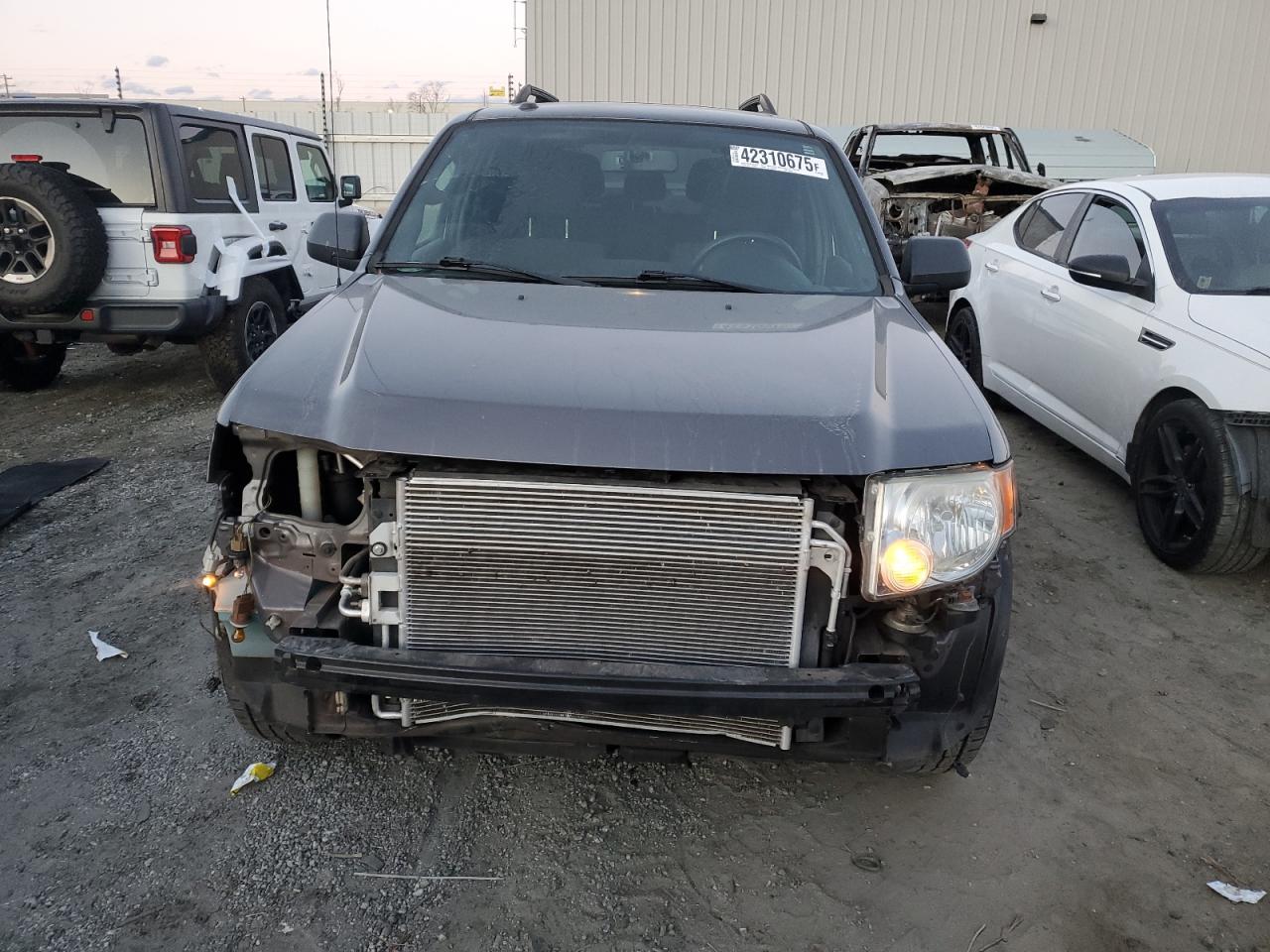 2011 Ford Escape - Image 5