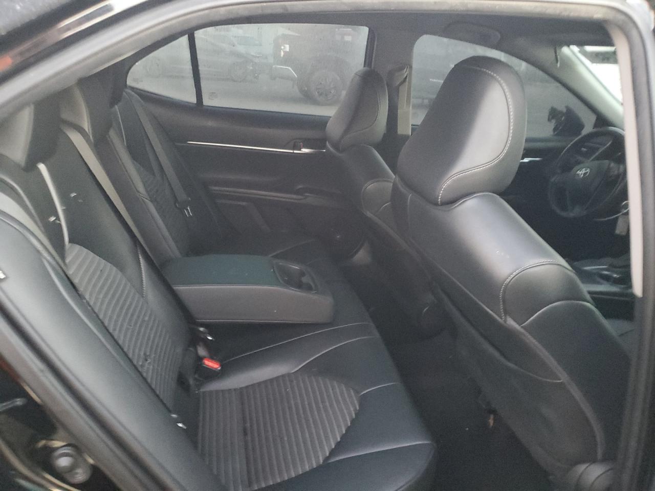 2021 Toyota Camry - Image 10