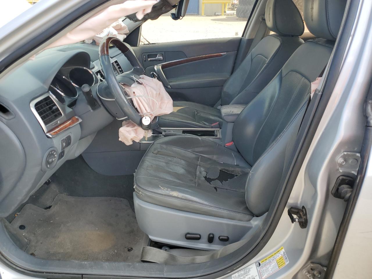 2010 Lincoln MKZ - Image 7