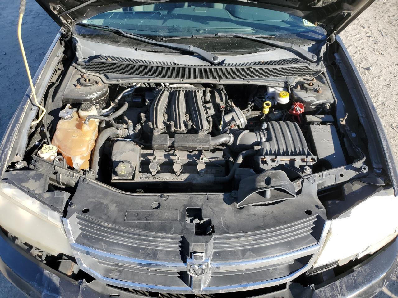 2008 Dodge Avenger - Image 12