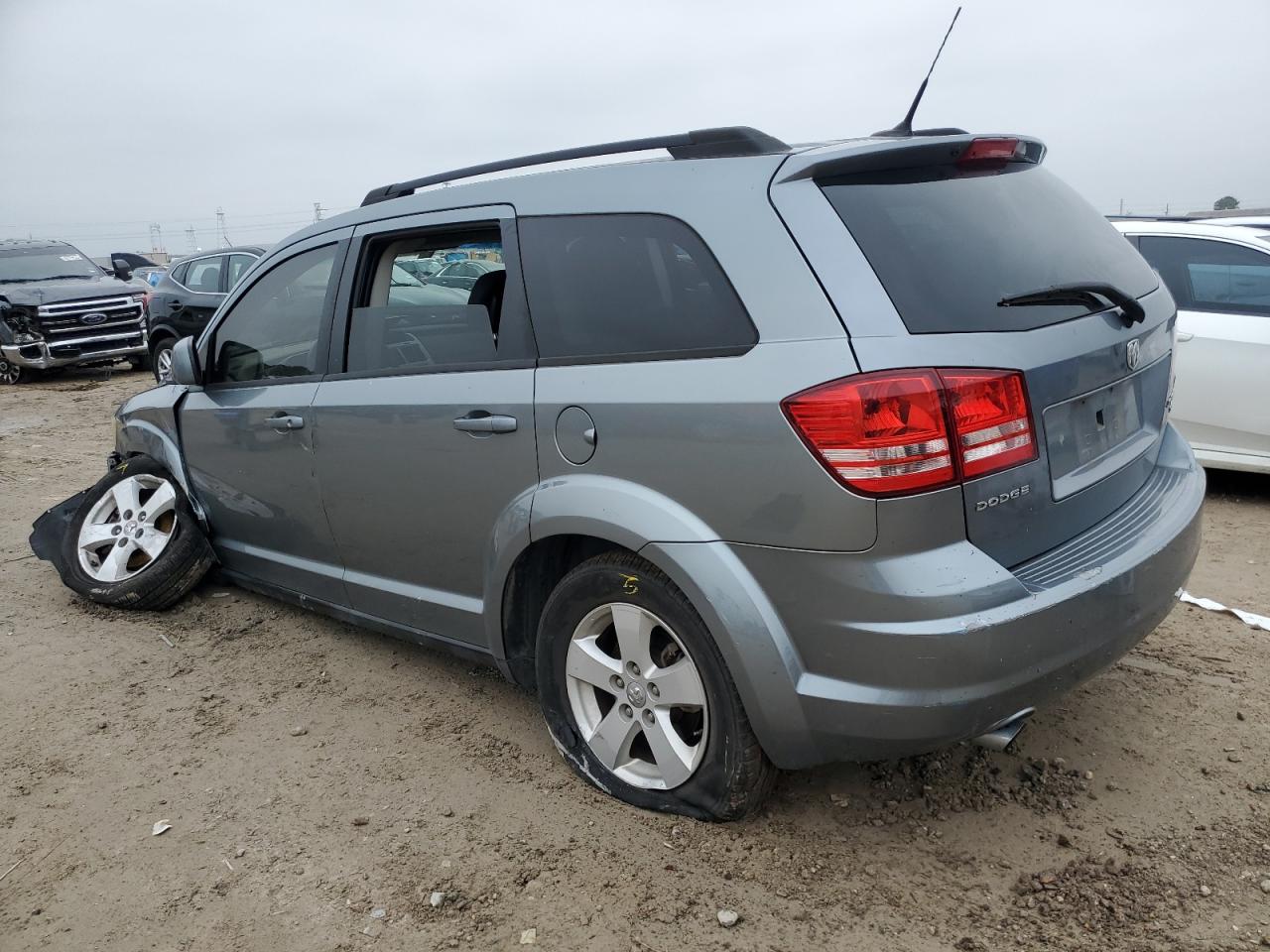 2010 Dodge Journey - Image 2