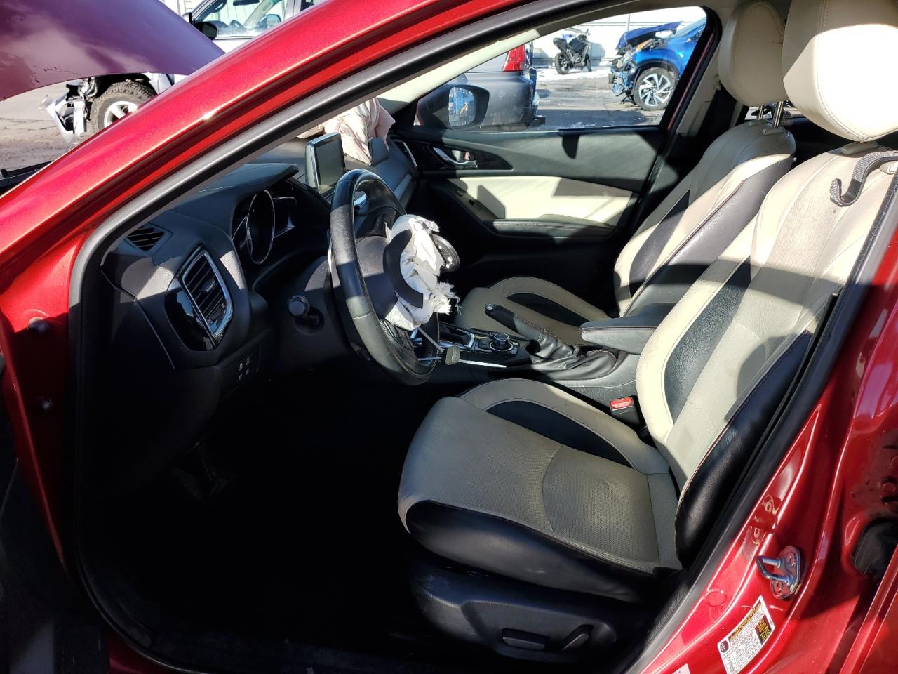 2014 Mazda 3 - Image 7