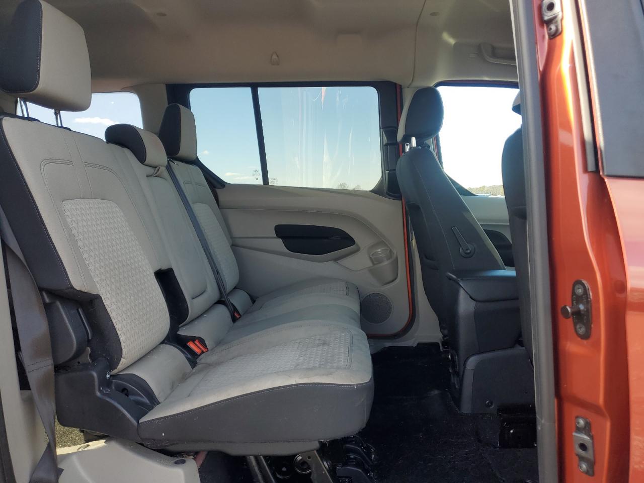 2022 Ford Transit - Image 11