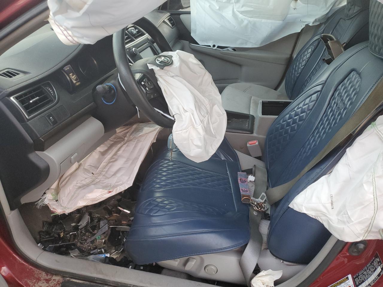 2017 Toyota Camry - Image 7