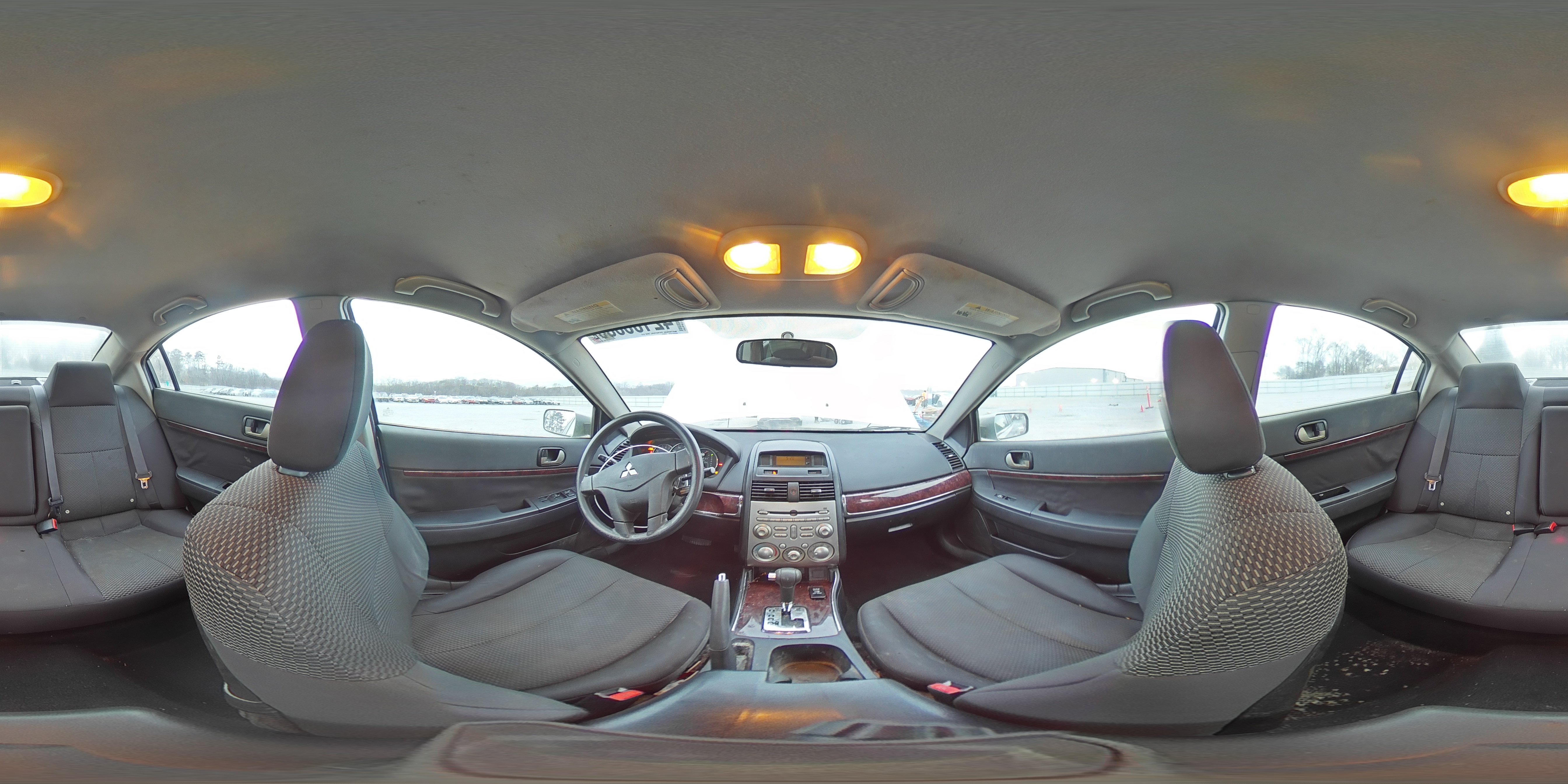 2012 Mitsubishi Galant - Image 13