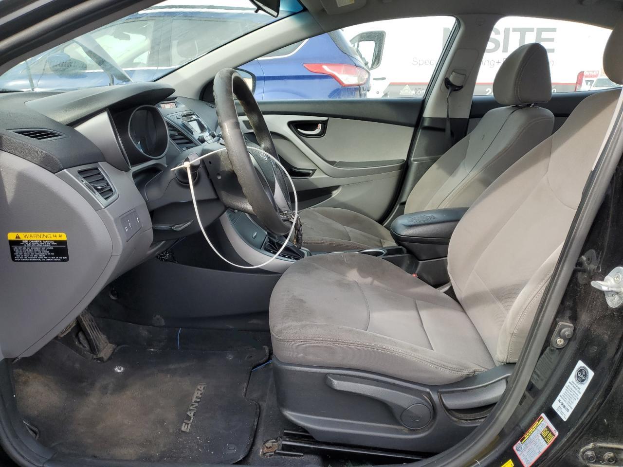 2015 Hyundai Elantra - Image 7