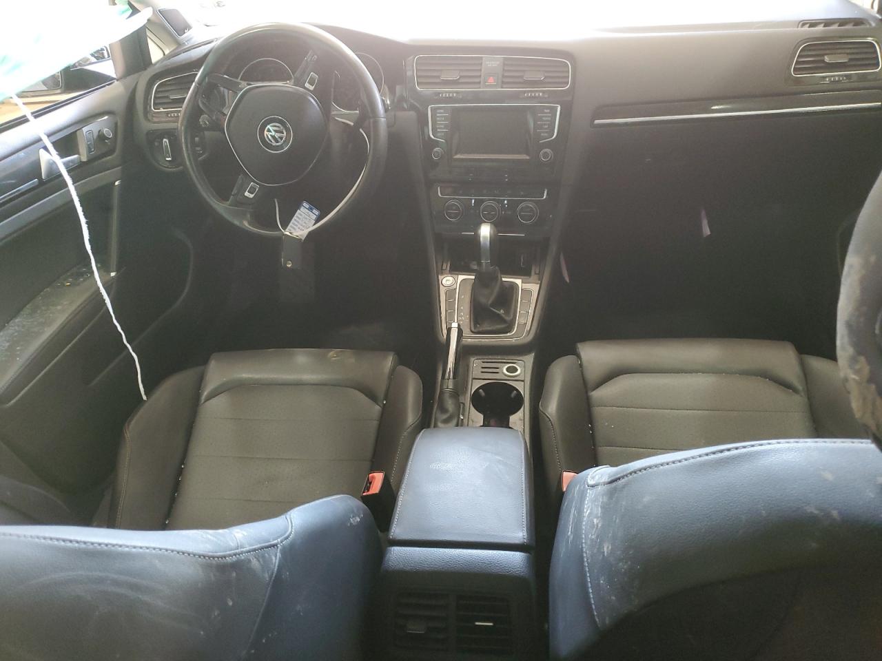 2015 Volkswagen Golf - Image 8